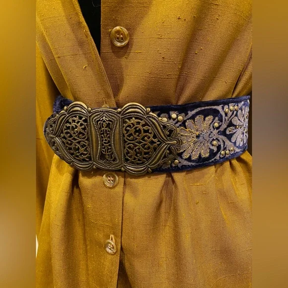 Daslu blue velvet with gold magnificent belt Daslu San Paulo | Accessories | Daslu Blue Velvet With Gold  main image 2